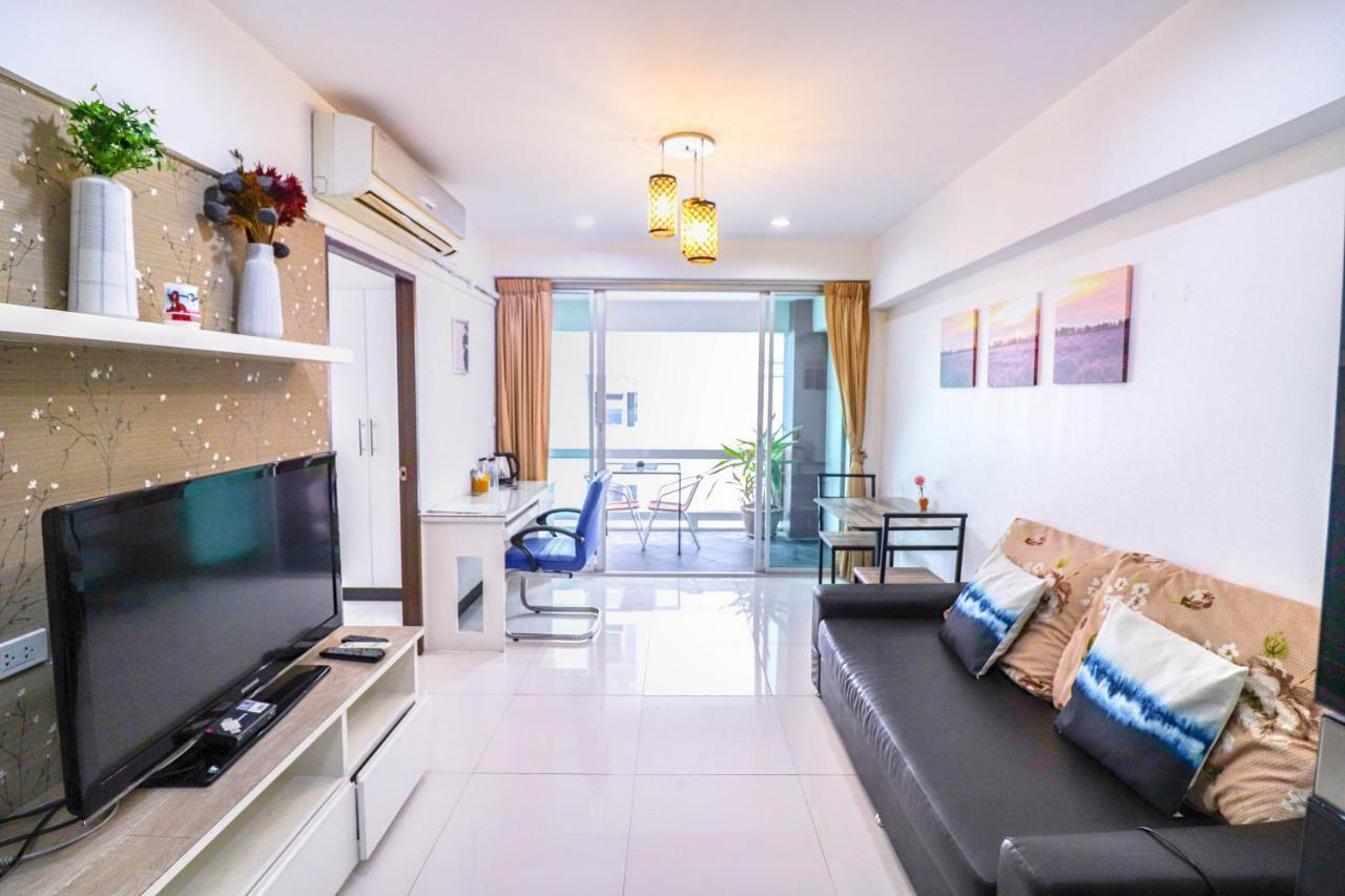 Baansabai Ramaiv Aparthotel Bangkok Room photo